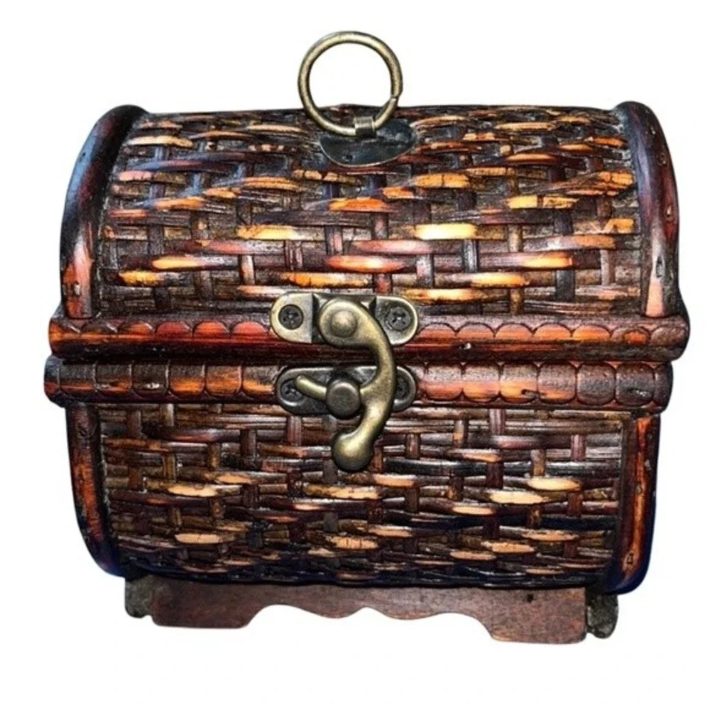 Mini Wooden Basket Weave Latch Hinged Trunk. - Picture 1 of 5